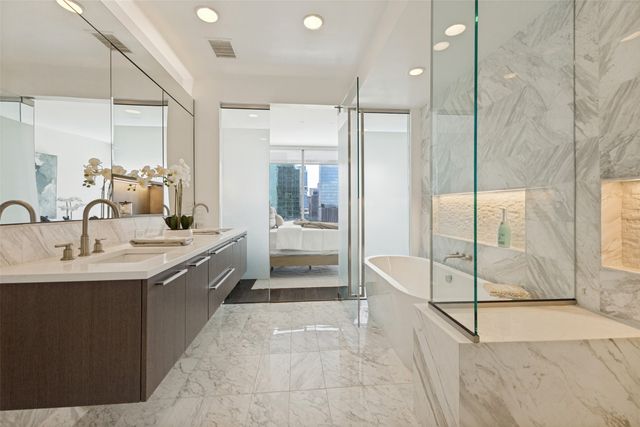 3130 N Harwood Street 1401, Dallas, TX 75201