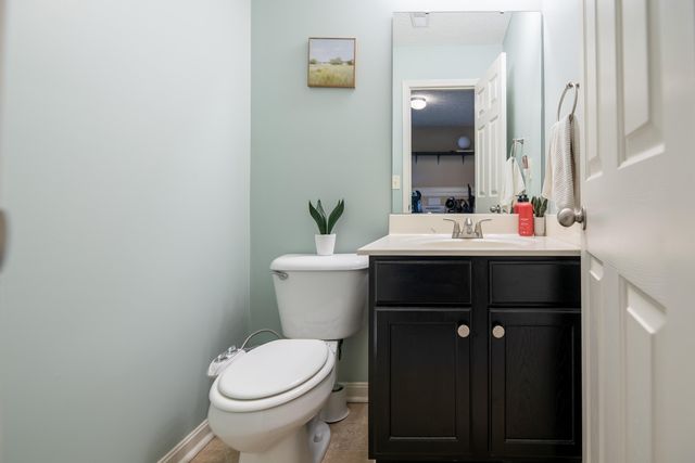 2025 Penny Lane, Hebron, KY 41048