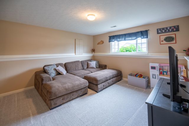 2025 Penny Lane, Hebron, KY 41048