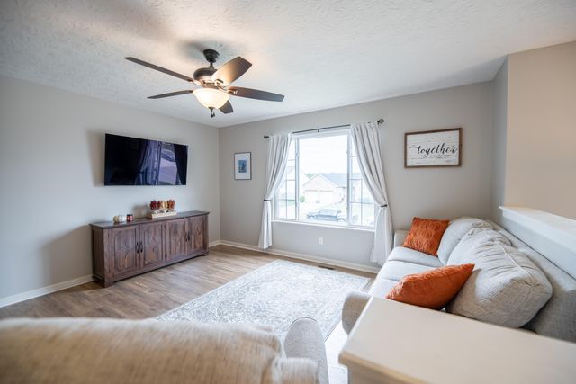 2025 Penny Lane, Hebron, KY 41048