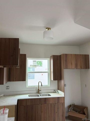 305 Laramie Drive C, Edinburg, TX 78542