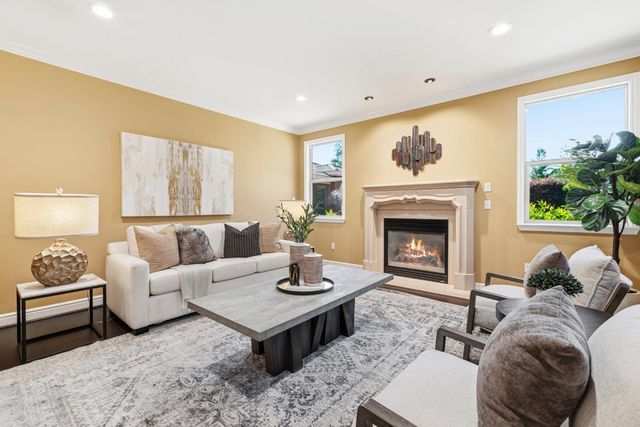 3047 Travois Cir, Rescue, CA 95672