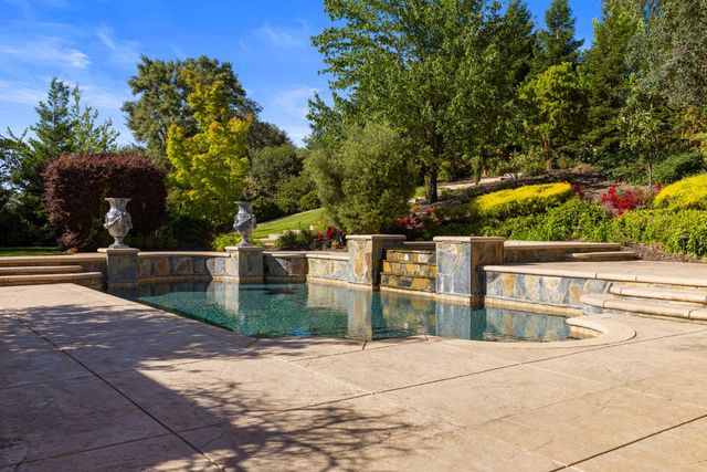3047 Travois Cir, Rescue, CA 95672