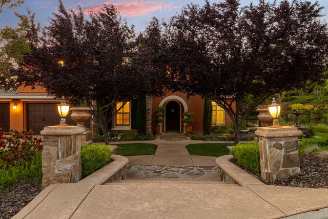 3047 Travois Cir, Rescue, CA 95672