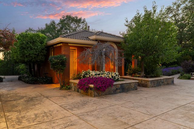 3047 Travois Cir, Rescue, CA 95672