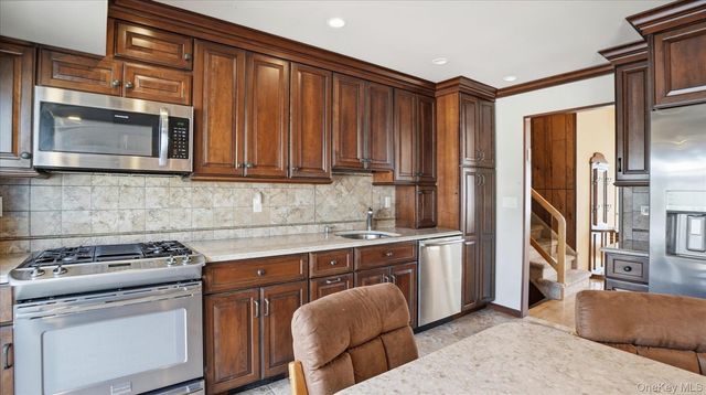 2432 Aron Drive N, Seaford, NY 11783