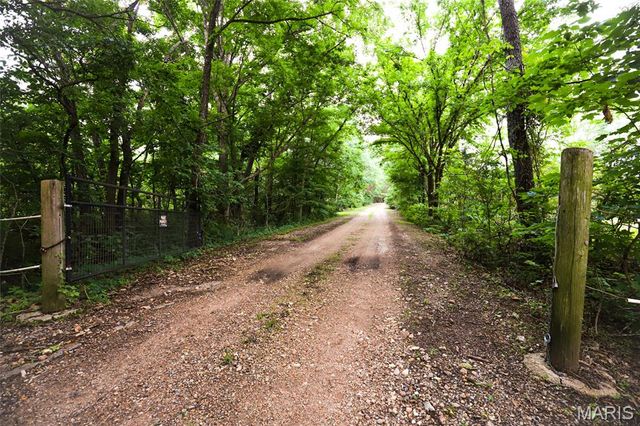 10102 Highway 67, Fredericktown, MO 63645
