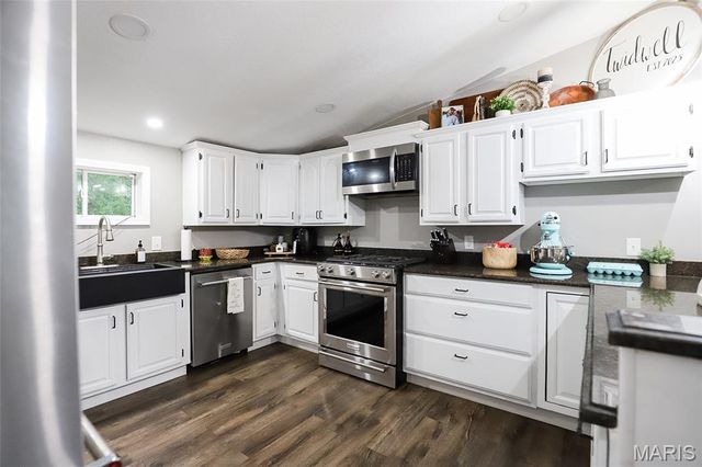 10102 Highway 67, Fredericktown, MO 63645