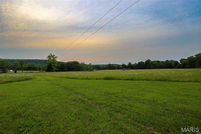 10102 Highway 67, Fredericktown, MO 63645