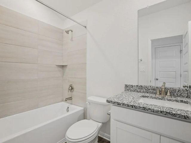 486 El Capitan LOOP, Dripping Springs, TX 78620