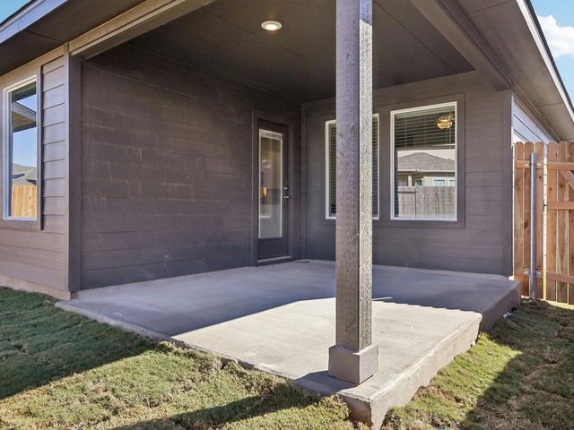 486 El Capitan LOOP, Dripping Springs, TX 78620