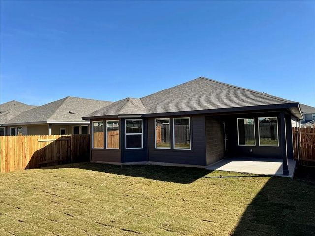 486 El Capitan LOOP, Dripping Springs, TX 78620