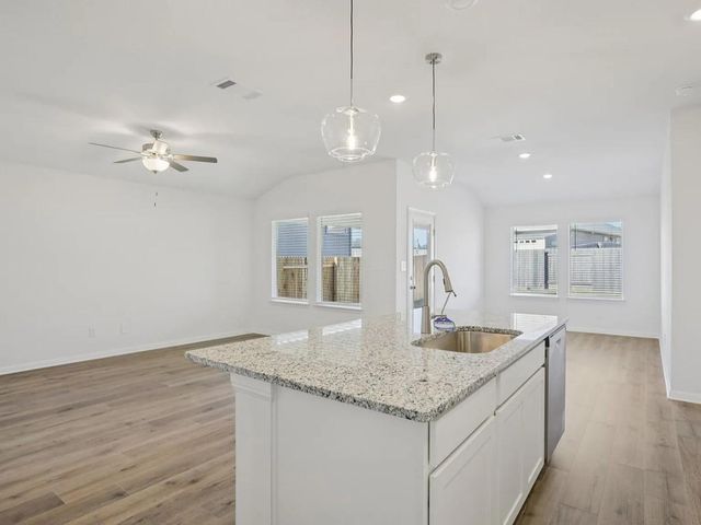 486 El Capitan LOOP, Dripping Springs, TX 78620