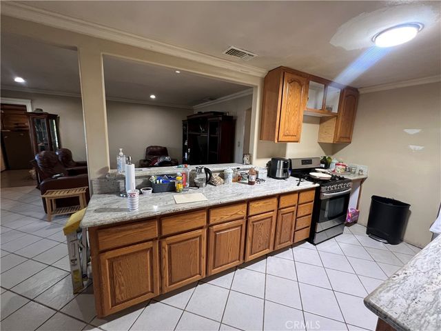 631 Miller, Pomona, CA 91766