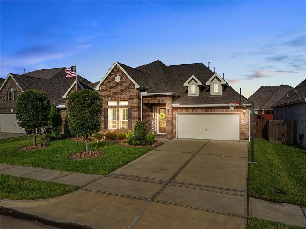 5527 Wyndham Summit Way, Pasadena, TX 77505