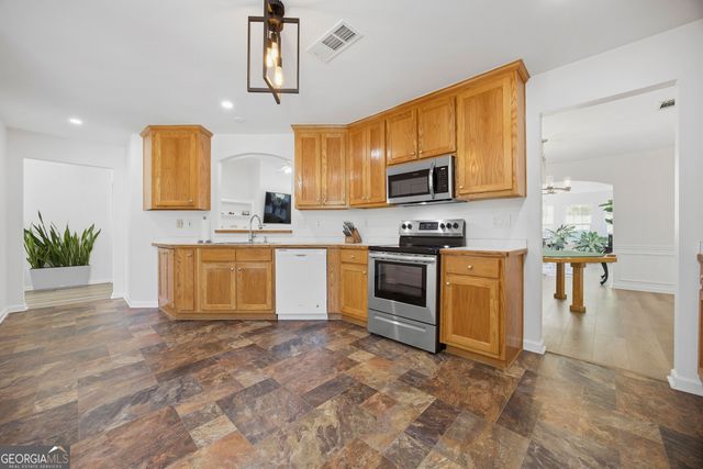 2482 Indian Bluffs Drive, Dacula, GA 30019