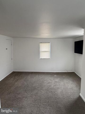 417 MAIN ST, Juliustown, NJ 08042