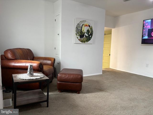 417 MAIN ST, Juliustown, NJ 08042