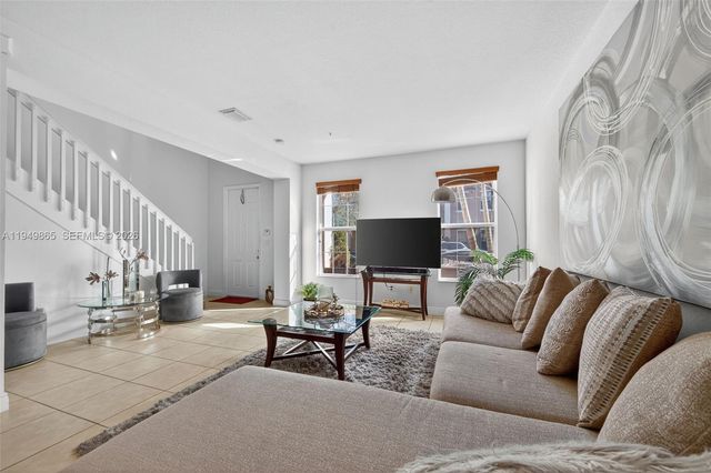 14615 SW 14th Street 14615, Pembroke Pines, FL 33027
