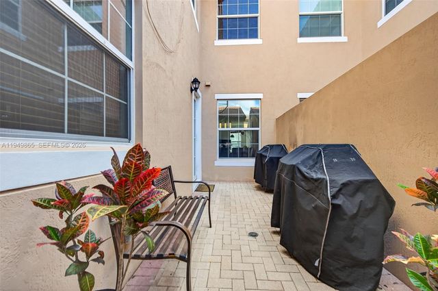 14615 SW 14th Street 14615, Pembroke Pines, FL 33027