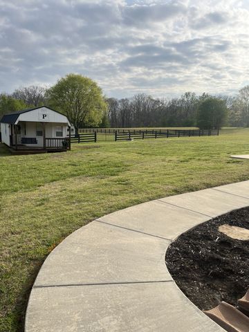 150 Edie Mae Ln, Winchester, TN 37398