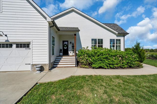 150 Edie Mae Ln, Winchester, TN 37398