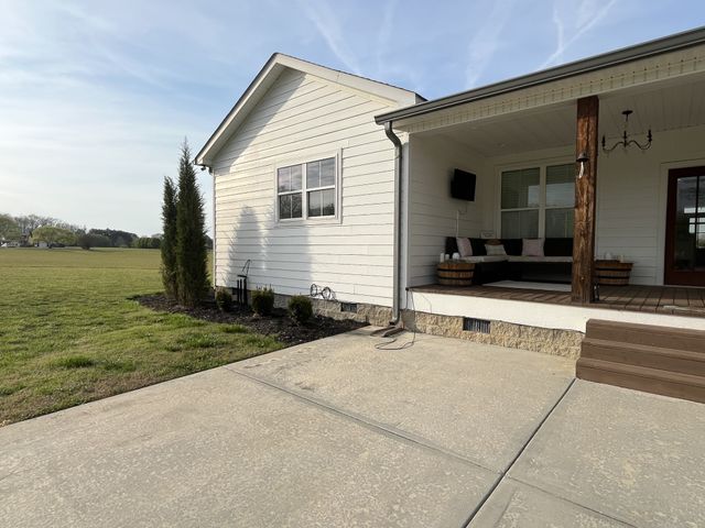 150 Edie Mae Ln, Winchester, TN 37398