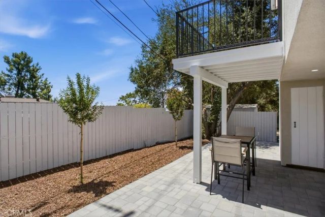 3130 N Mount Curve, Altadena, CA 91001