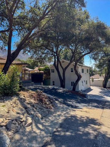 3130 N Mount Curve, Altadena, CA 91001