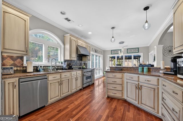 291 Kyle Arp Road, Blue Ridge, GA 30513