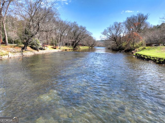 291 Kyle Arp Road, Blue Ridge, GA 30513