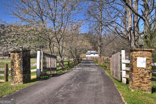 291 Kyle Arp Road, Blue Ridge, GA 30513
