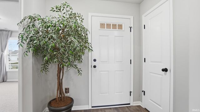 9529 Angelini Drive, Fort Wayne, IN 46818