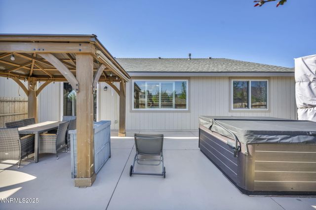 307 Granite Court, Dayton, NV 89403