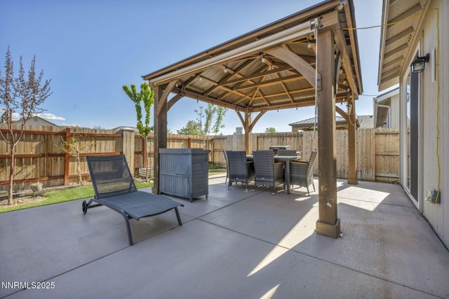 307 Granite Court, Dayton, NV 89403