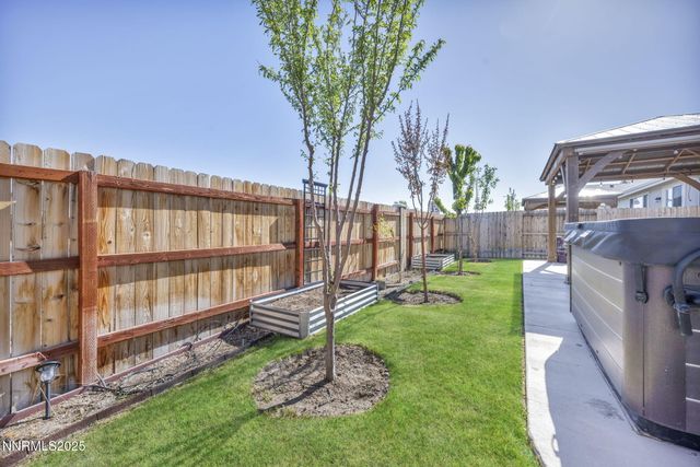 307 Granite Court, Dayton, NV 89403