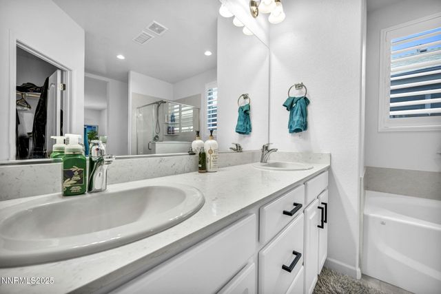 307 Granite Court, Dayton, NV 89403