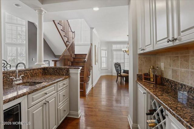 34 Rutledge Road, Marlboro, NJ 07746