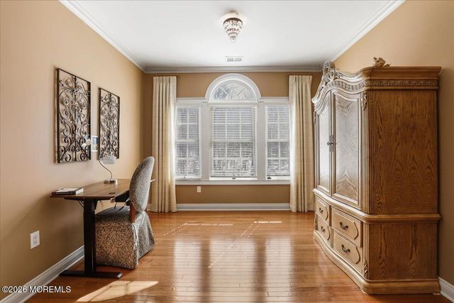 34 Rutledge Road, Marlboro, NJ 07746