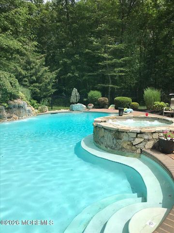 34 Rutledge Road, Marlboro, NJ 07746