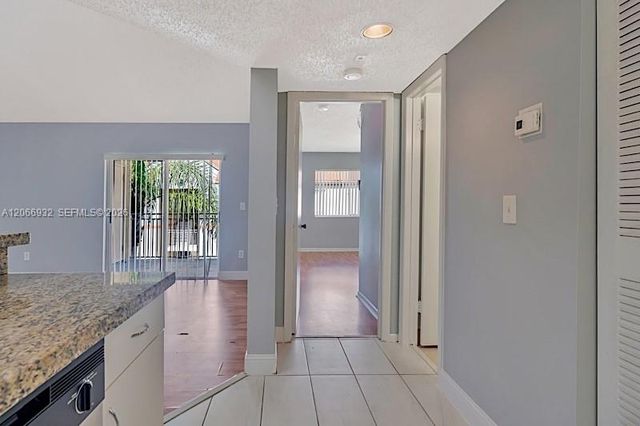 18830 NW 57th Avenue 304, Hialeah, FL 33015