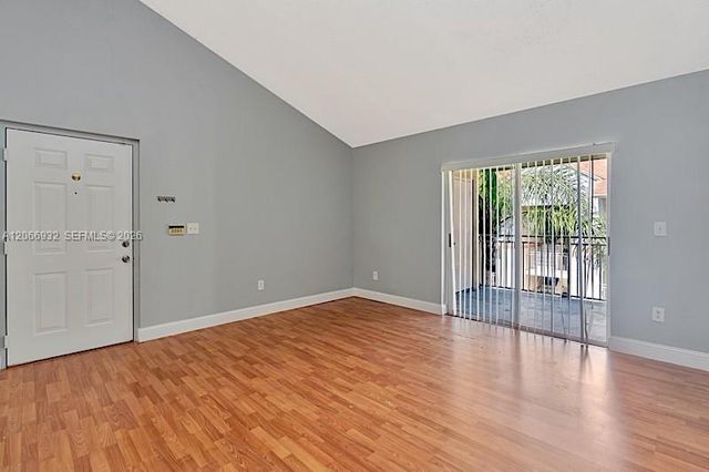 18830 NW 57th Avenue 304, Hialeah, FL 33015