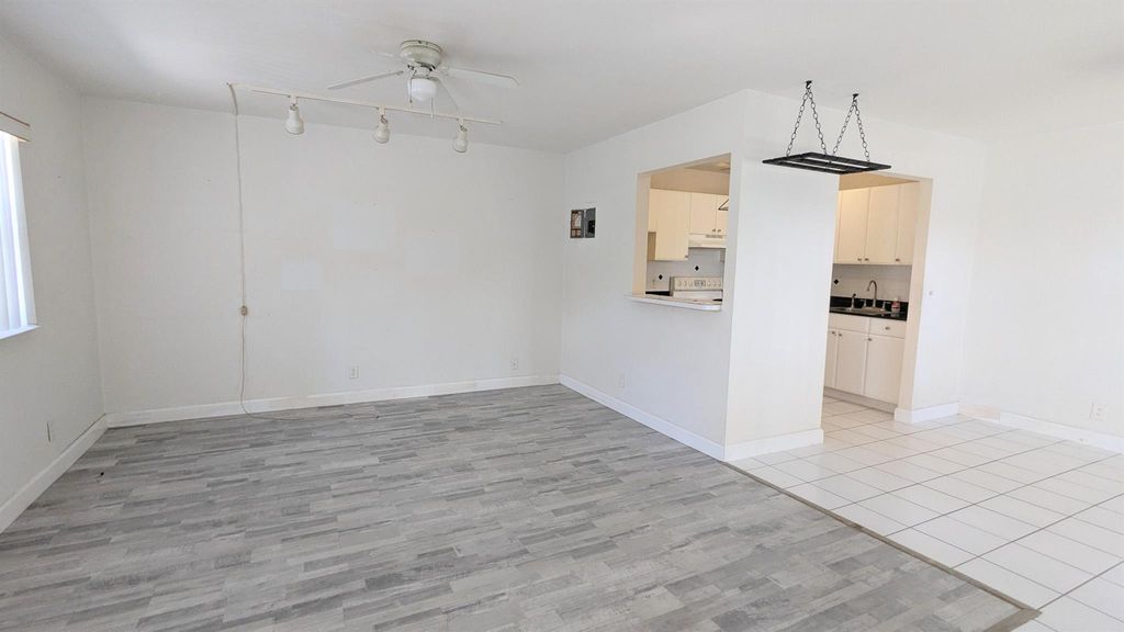Image 4 of property listing at 146 Tuscany B, Delray Beach, FL 33446