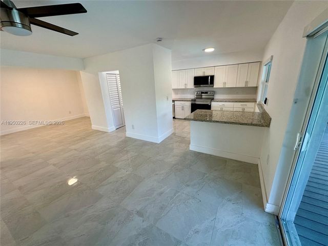 1811 SW 83rd Ave, Miami, FL 33155