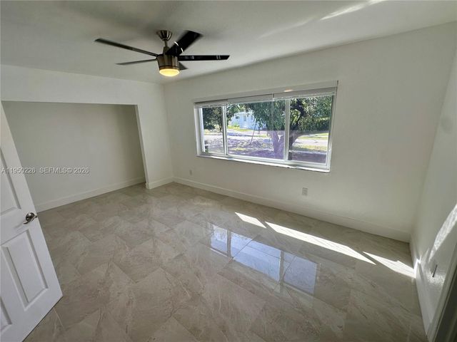 1811 SW 83rd Ave, Miami, FL 33155