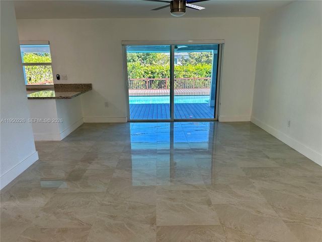 1811 SW 83rd Ave, Miami, FL 33155