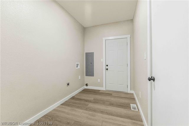 1205 N 11th Street, Van Buren, AR 72956
