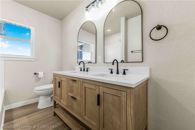 1205 N 11th Street, Van Buren, AR 72956