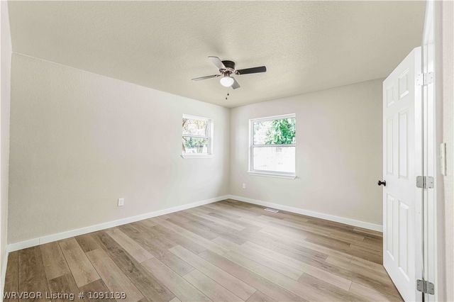 1205 N 11th Street, Van Buren, AR 72956