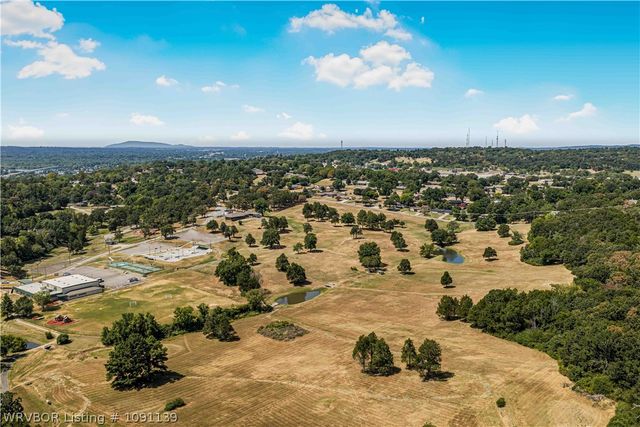 1205 N 11th Street, Van Buren, AR 72956